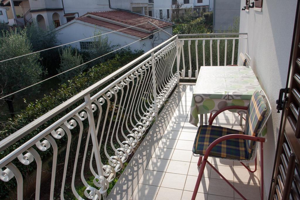 Apartments Silvia Porec Bagian luar foto