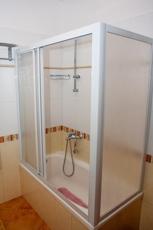 Apartments Silvia Porec Bagian luar foto