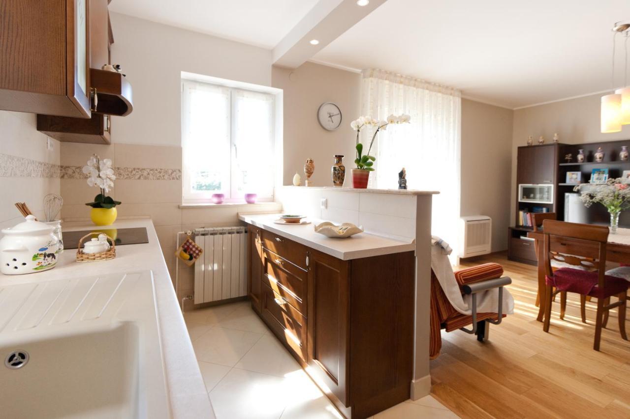 Apartments Silvia Porec Bagian luar foto